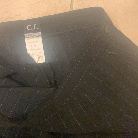 Like new! Cara Lotti pinstripe trousers. - Picture 3 of 7